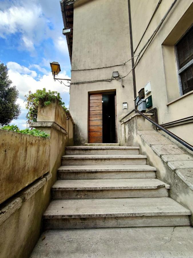 La Casa In Piazza Appartement Toffia Buitenkant foto