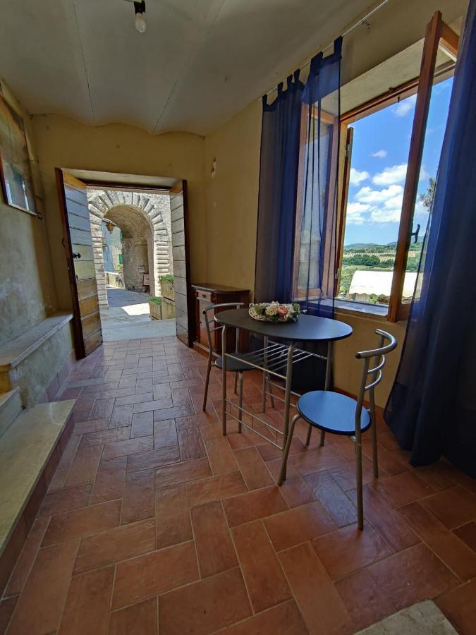 La Casa In Piazza Appartement Toffia Buitenkant foto