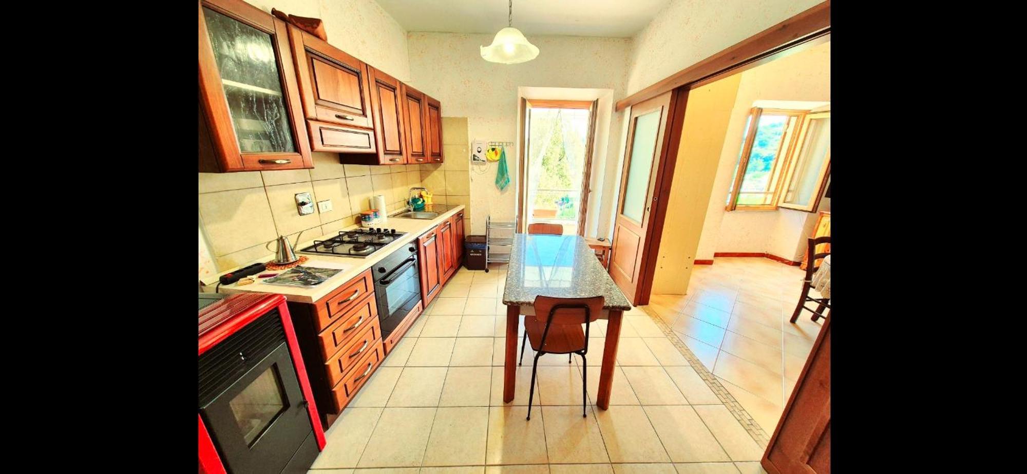 La Casa In Piazza Appartement Toffia Buitenkant foto