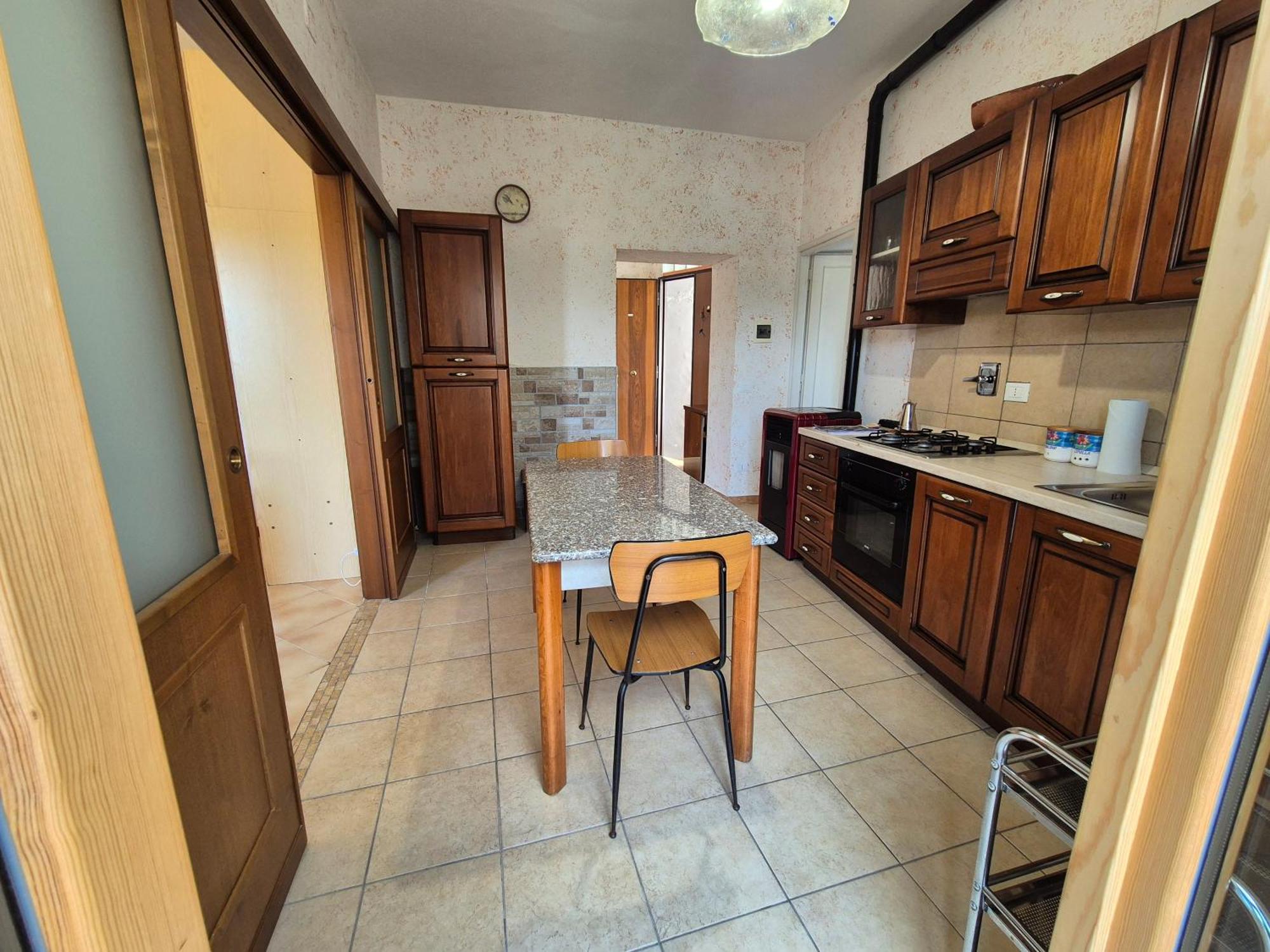 La Casa In Piazza Appartement Toffia Buitenkant foto